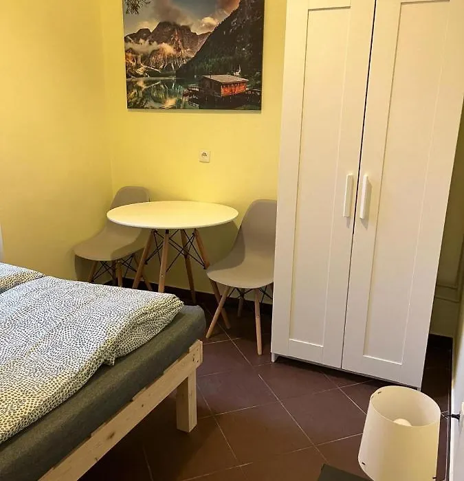 Batorego Lovely Rooms-1