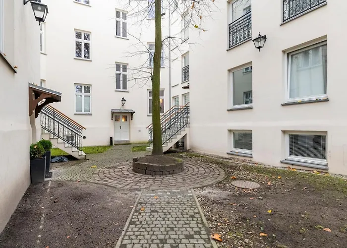 M5 Main Square Stylish One Bedroom